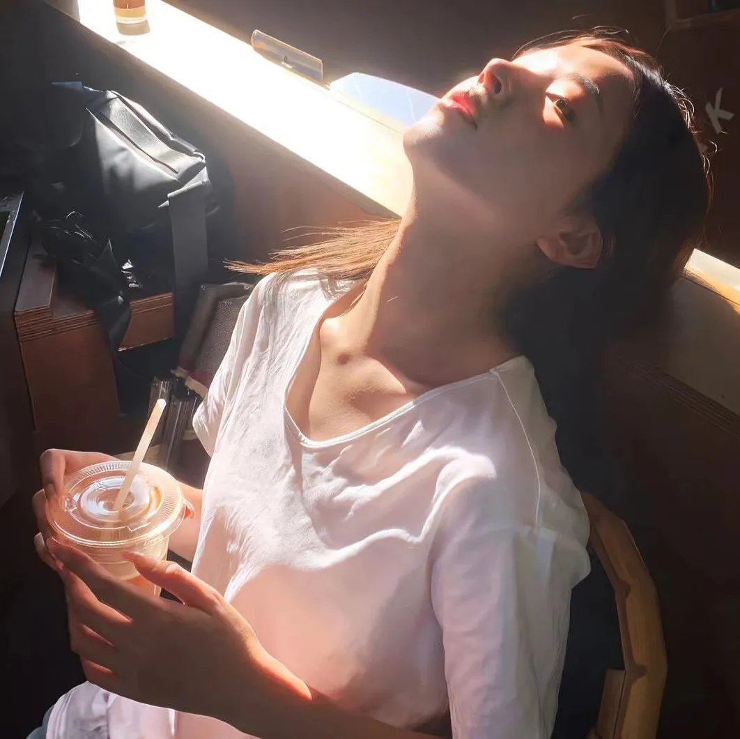汽油彩虹封面